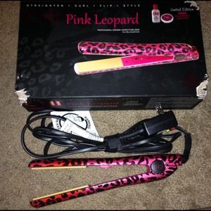 Limited edition Chi flat iron! Make and offer!