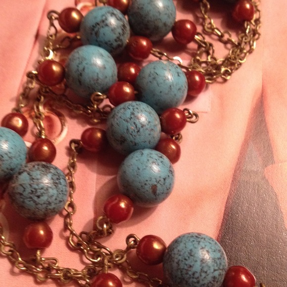 ❌SOLD❌ Vintage Turquoise Necklace - Picture 2 of 3