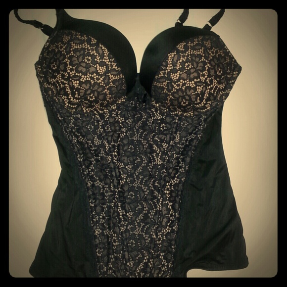 Vs bombshell corset top hold for kamika