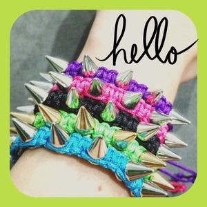 SOLD 💚NEW💚Lot of five adjustable bracelets.