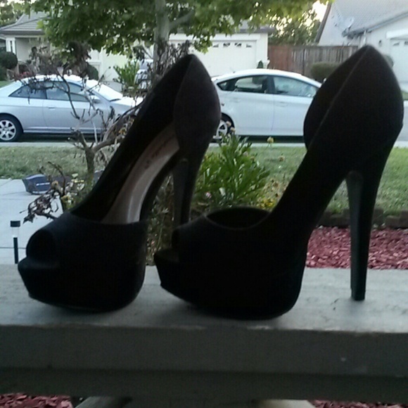 Breckelle Shoes - Breckelle peep toe pumps 5.5