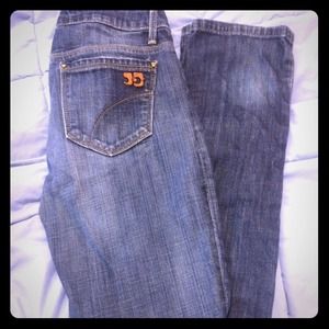 Gorgeous pair of Joe's Jeans Skinny style