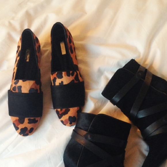 SCHUTZ Shoes - 🚩PM EDITOR PICK/HOST PICK🚩Schutz leopard loafer.