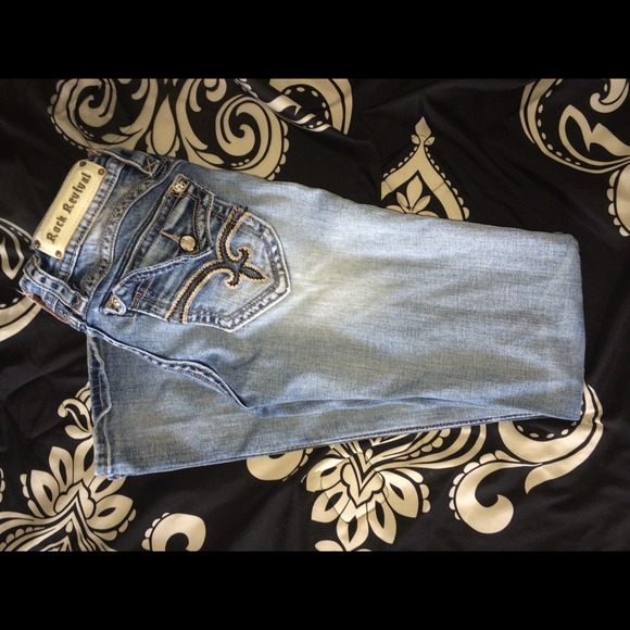 ❌SOLD❌ Women's rock revival. Almost new.