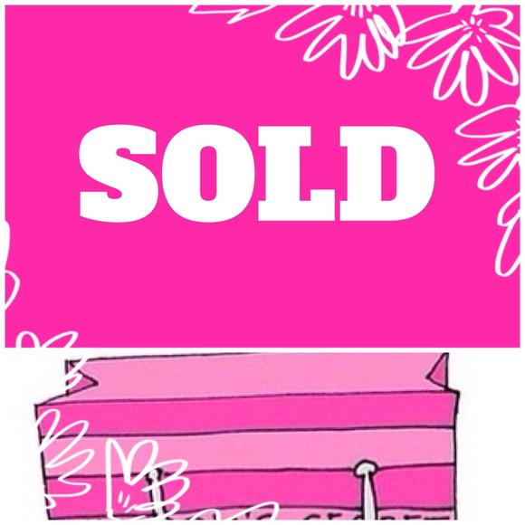 🎉🎉SOLD SOLD SOLD🎉🎉polo hoodie