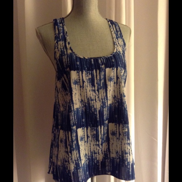 🚫DONATED🚫 FASHION TANK TOP