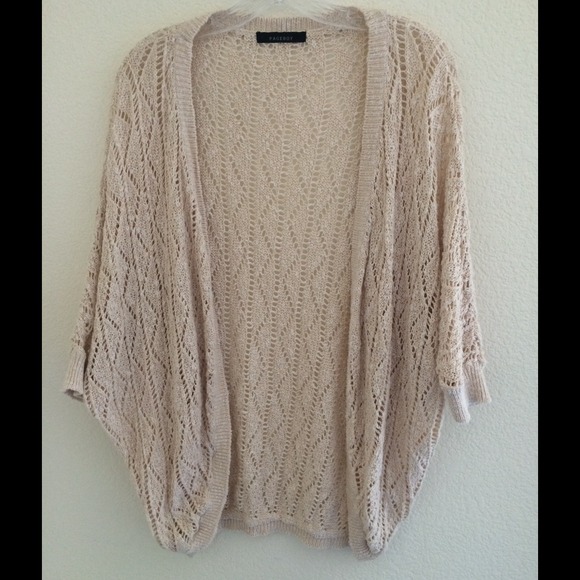 🚫SOLD🚫New 3/4 Sleeve Knit Cardigan