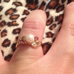 Genuine Pearl & Pink Saphire 14kt gold ring
