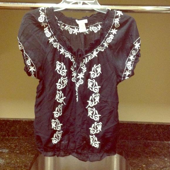 Black cache top