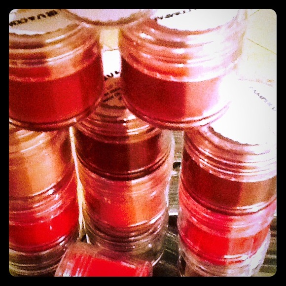 Pucker up  lip gloss. All natural & long lasting