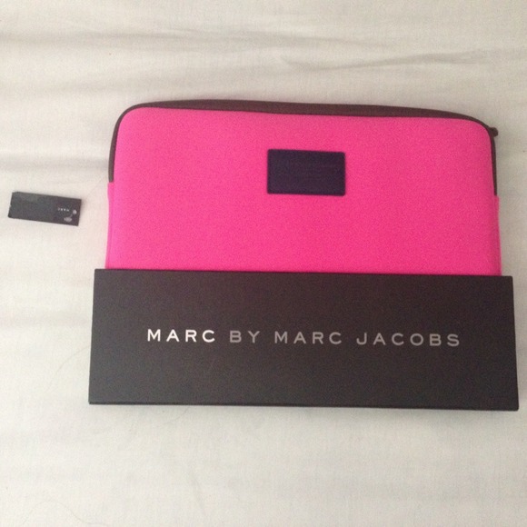 💕MARC JACOBS LAPTOP CASE💕