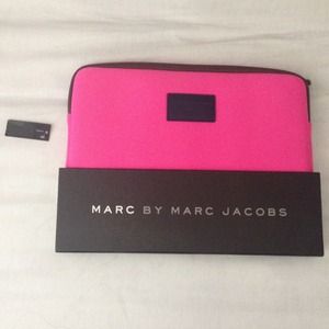 💕MARC JACOBS LAPTOP CASE💕