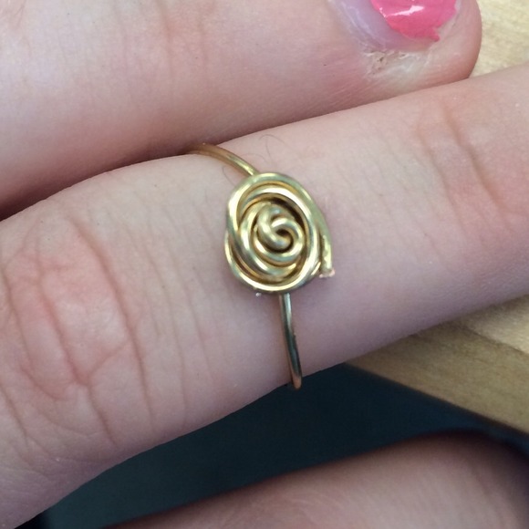 rose gold wire ring