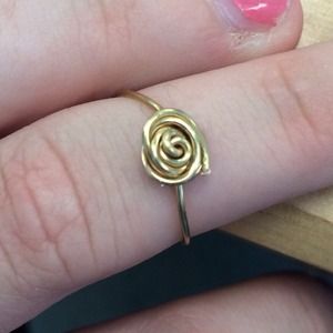 rose gold wire ring