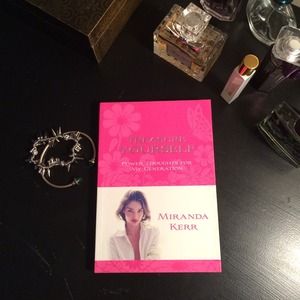 Miranda Kerr Treasure Yourself