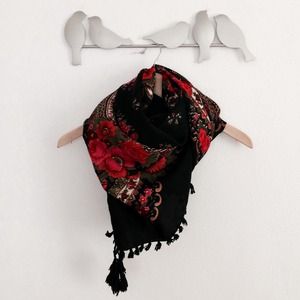 Vintage flower print scarf