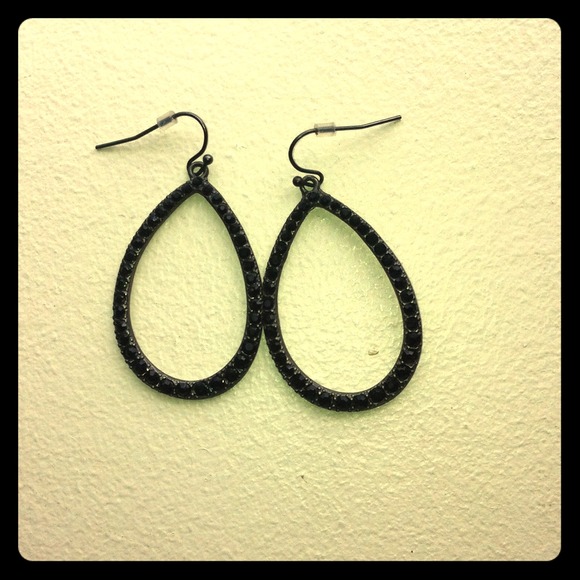 Lia Sophia black Jeweled earrings