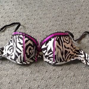 Cute zebra bra(NEVER BEEN WORN)
