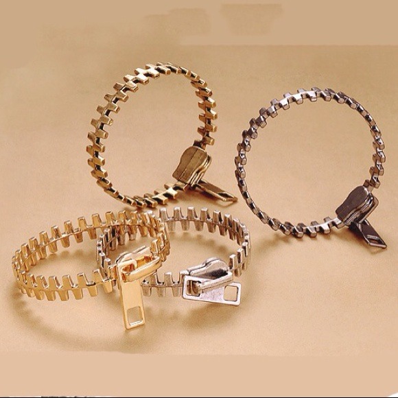 Zipper bracelet