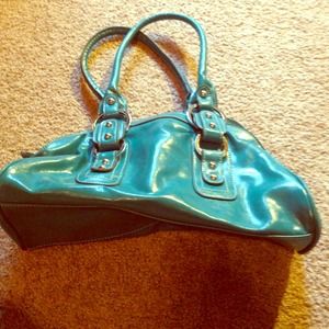 Teal handbag! Very cute! I just like bigger bags.