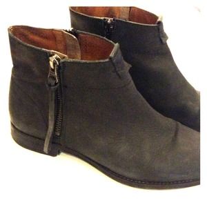 Reserved for @jennaaraee. Black leather shoes