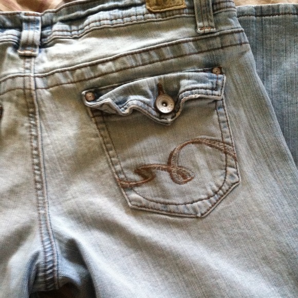 Jeans - Picture 2 of 7