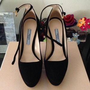 Black Suede Prada Pumps: Never Worn