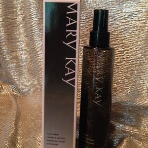 Mary Kay Brush Cleaner