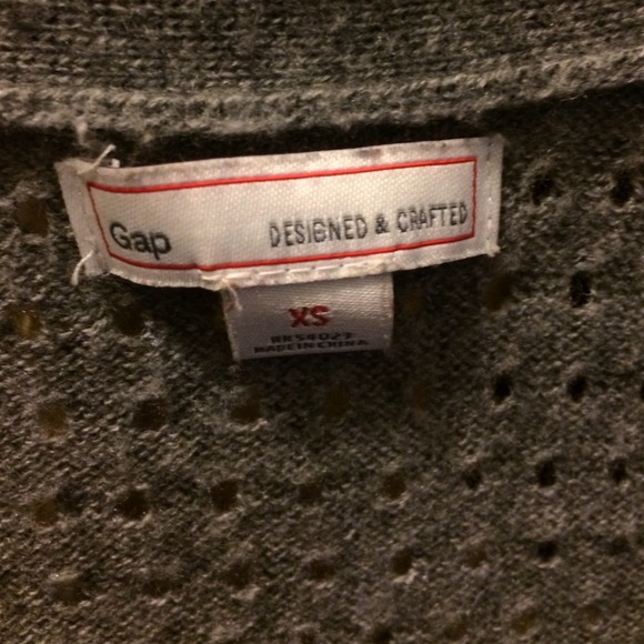 Gray GAP Cardigan - Picture 3 of 3