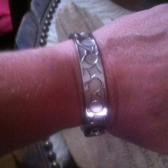 Authentic Coach bangle - Picture 2 of 4