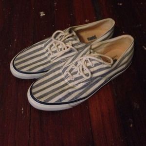 Ked's blue & white striped