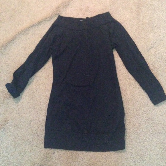 Navy off the shoulder yoga shirt NWOT