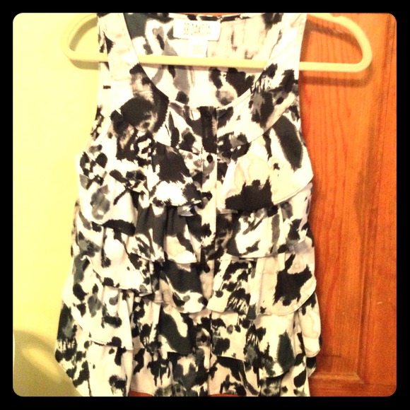 Ruffle button down top - Picture 1 of 3