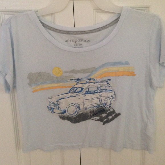 blue crop top with design