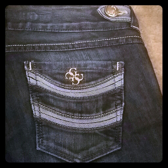 GUESS NWT Premium Bootcut Denim