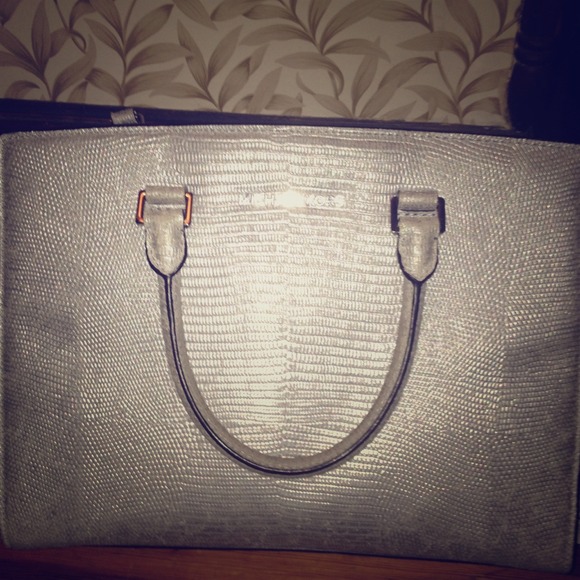 Michael Kors Authentic Silver Selma TopZip Satchel