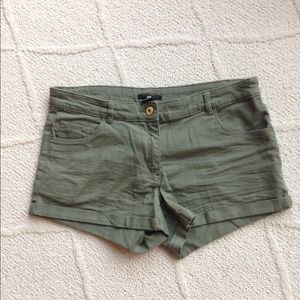 H&M Olive Green Short Shorts