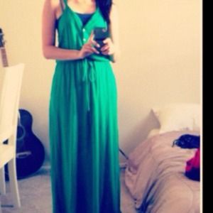 **FLASH SALE** Green maxi dress