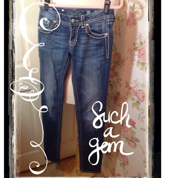 Rare Miss Me 35" Inseam Skinnies