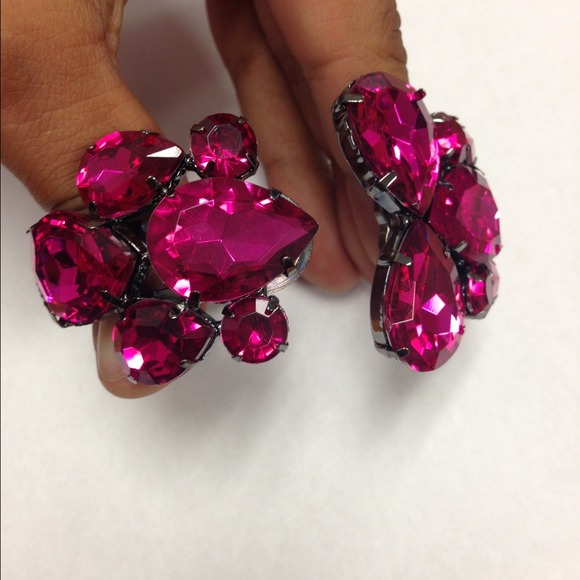 Ruby Tuesday - Picture 4 of 4