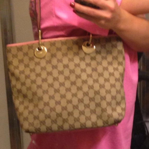 Pink gucci