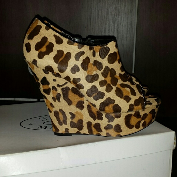 Leopard Open Toe Wedges