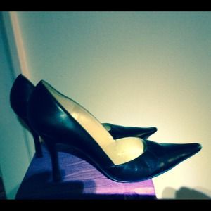 Paulo Corelli 8 1/2 size 3 inch black heels.