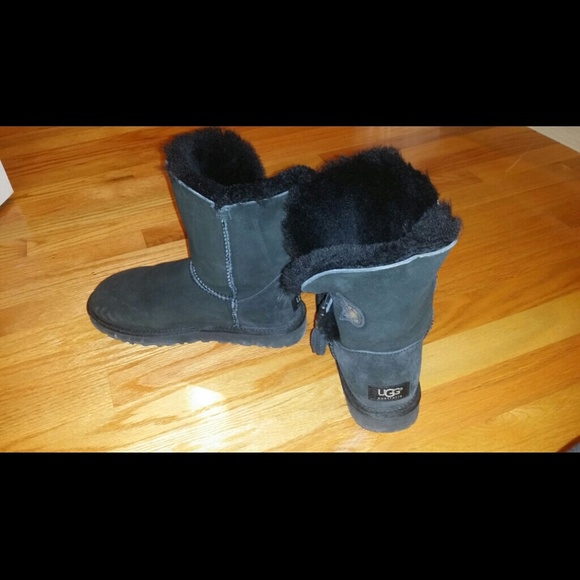 Black UGGS