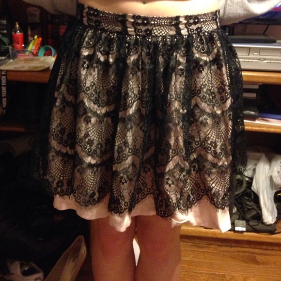 Pink with black lace skirt - Picture 1 of 2
