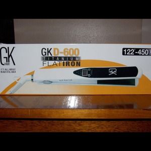 🌷ON HOLD🎉GK Flat Iron for Heathermchain