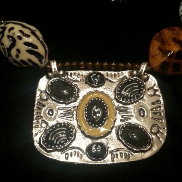 Necklace & Earring Set - Picture 2 of 3