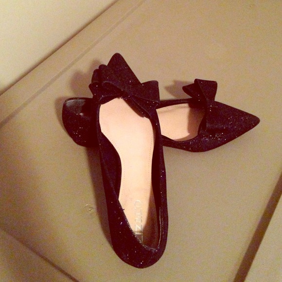 Sparkly bow flats