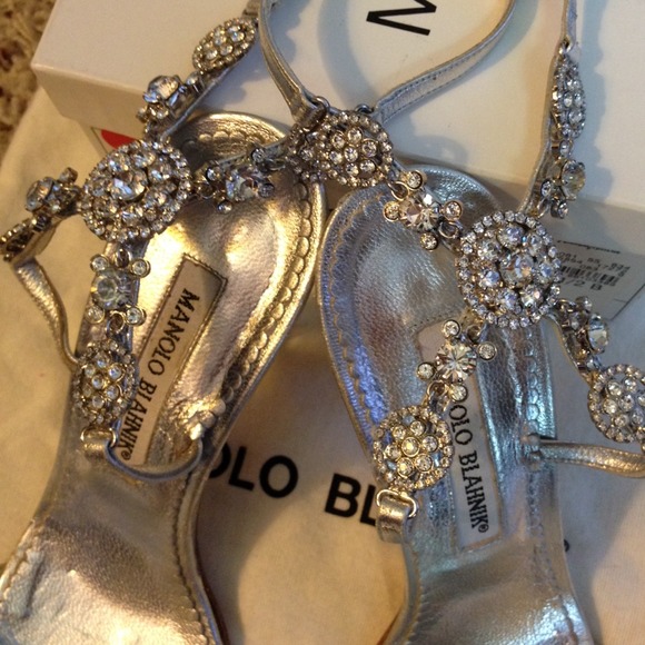 🎉HP 4x🎉 Jeweled Strappy Manolo's - Picture 2 of 4