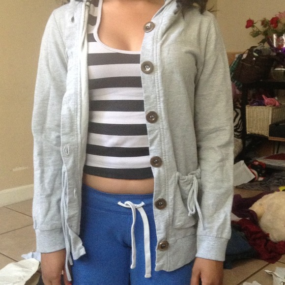 gray sweater - Picture 3 of 3